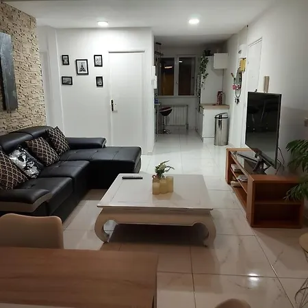 Apppartement Cosy 72m2 Apartment *
